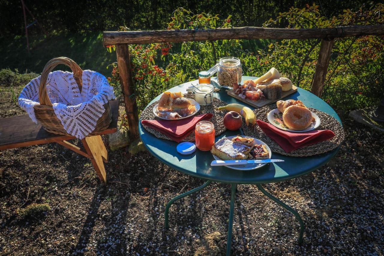 Agriturismo Bombina Villa Montisi Exterior photo